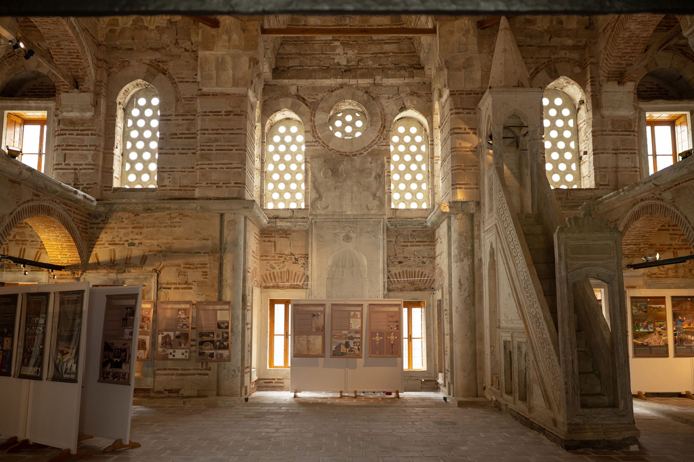 Mezquita de Zinzirli photo